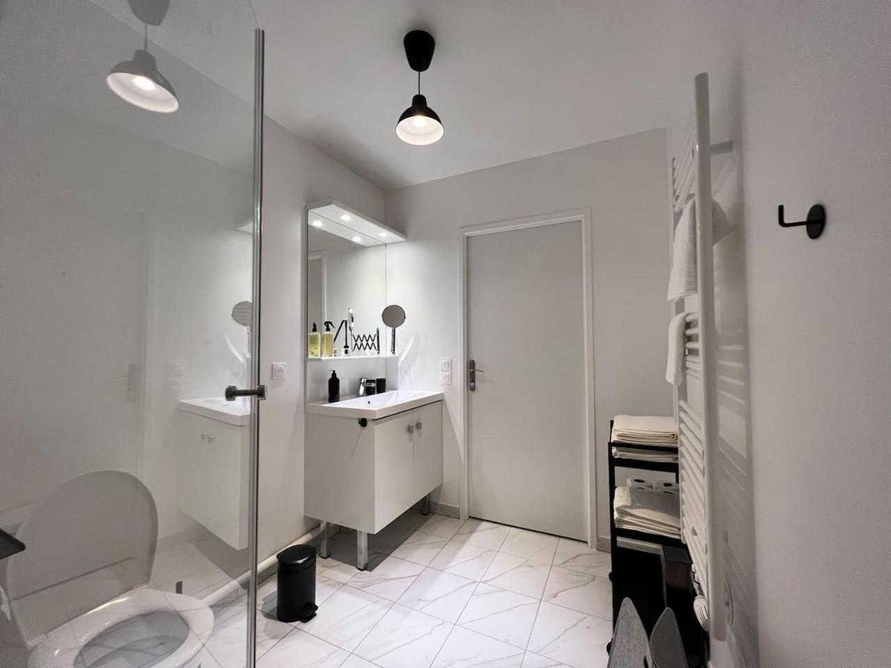 Disneyland Minimalist Lifestyle - 5 Pax Leilighet Serris Eksteriør bilde