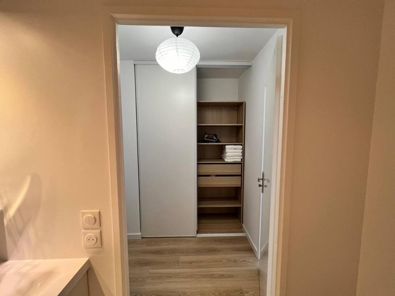 Disneyland Minimalist Lifestyle - 5 Pax Leilighet Serris Eksteriør bilde